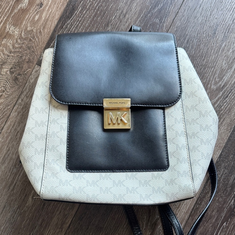 Michael Kors Black and Cream Women's Backpack